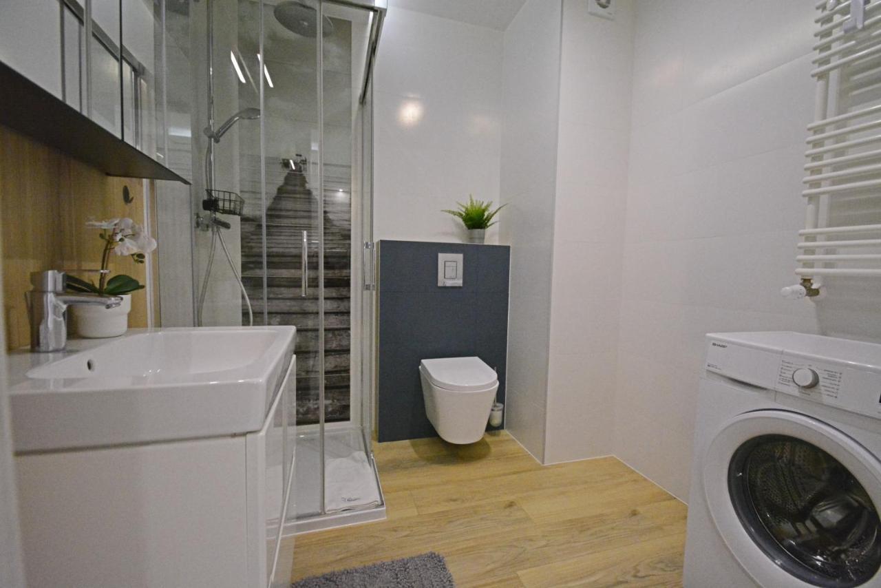Apartamenty Bryza-Matejki 1B-Parking Swinoujscie Kültér fotó
