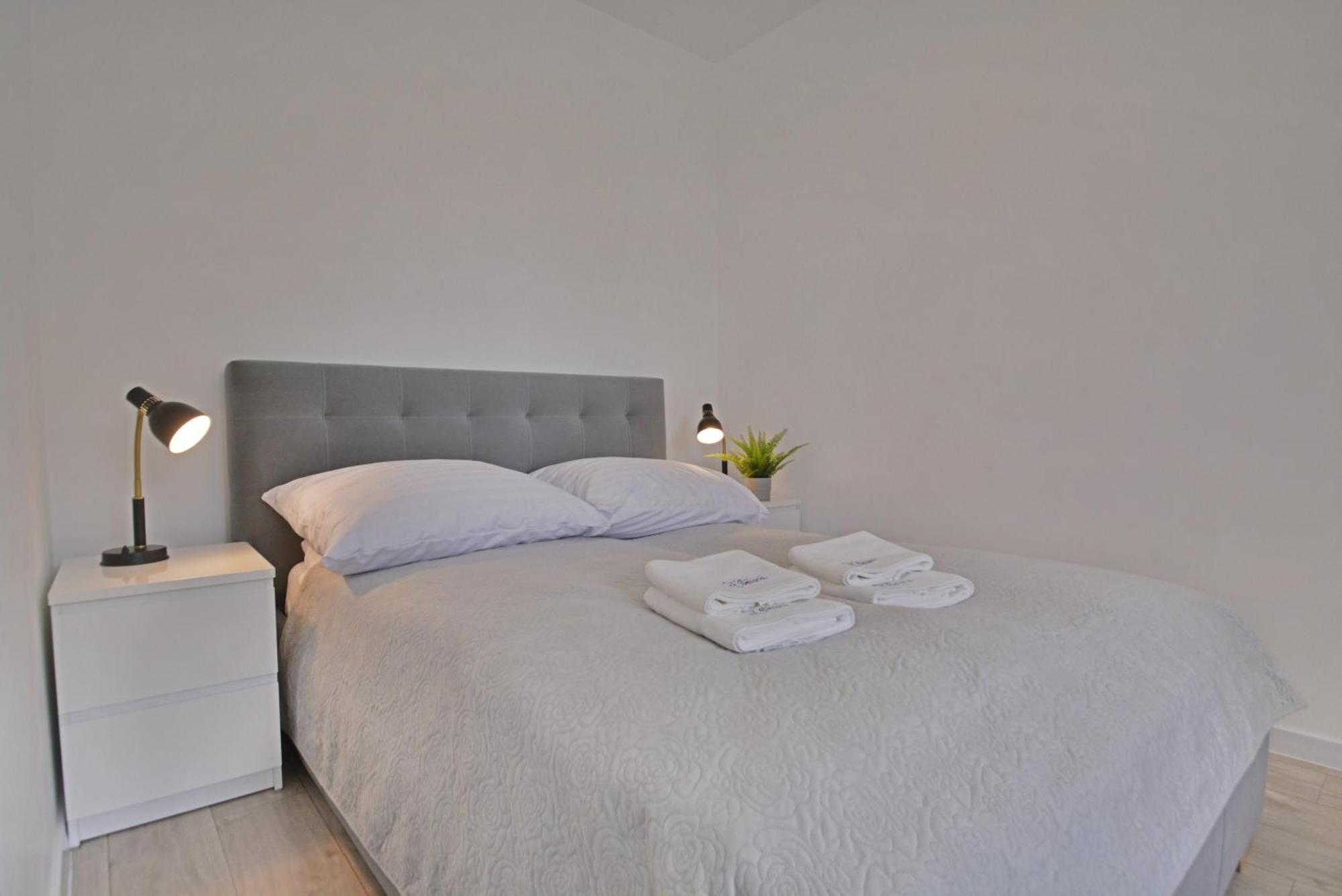 Apartamenty Bryza-Matejki 1B-Parking Swinoujscie Kültér fotó